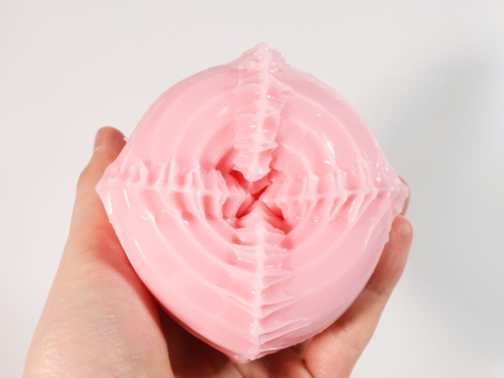蝴蝶軌道AGEHA 的半翻面