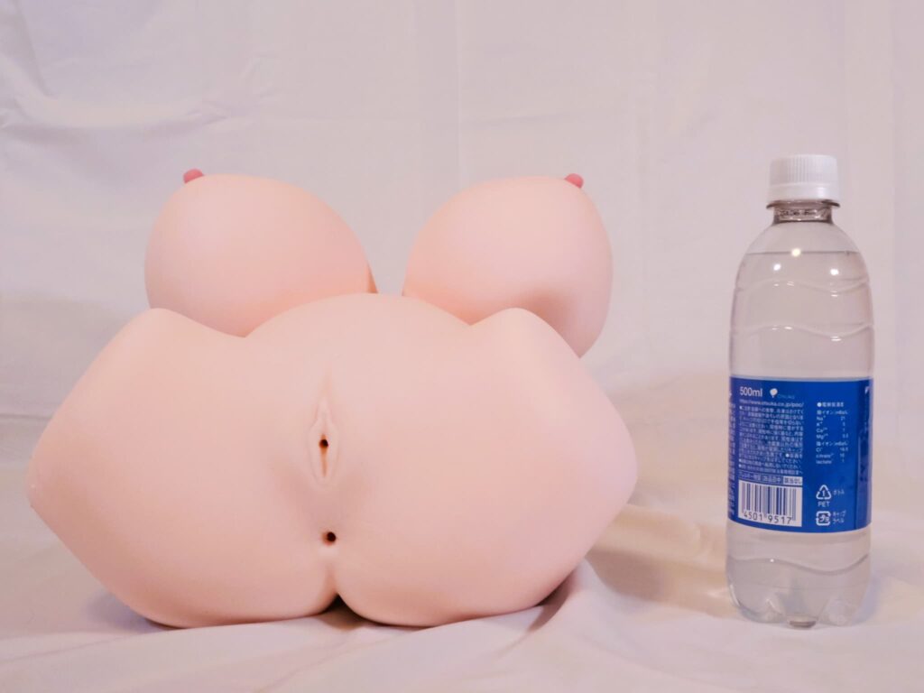RealBody系列 超乳 北大路花音的厚度