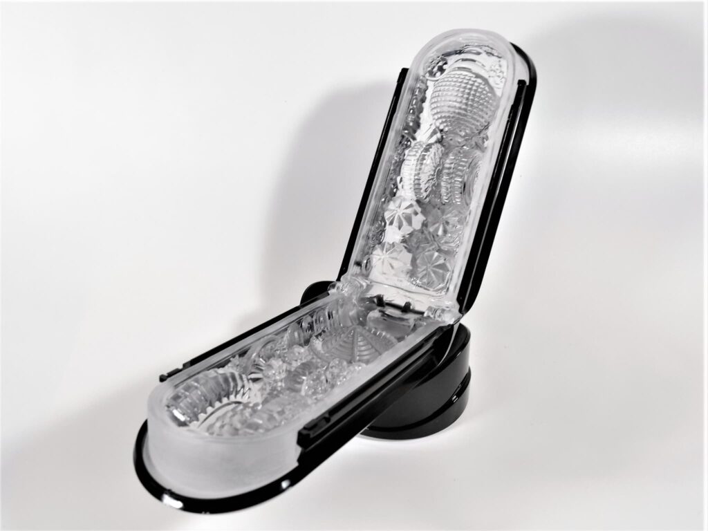 TENGA FLIP 0（ZERO）GRAVITY BLACK 打開來的樣子