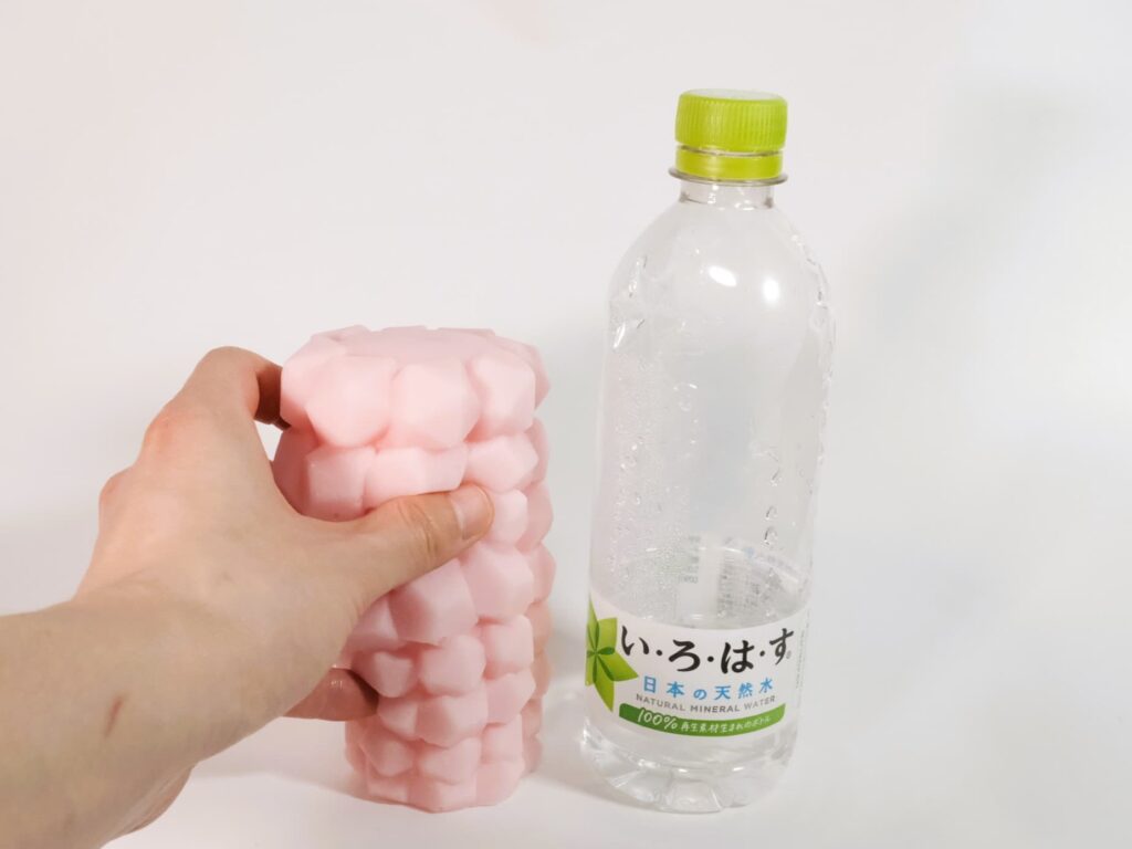 魔女之夜的搾精術師 第一章 豐饒的魔女 的尺寸感