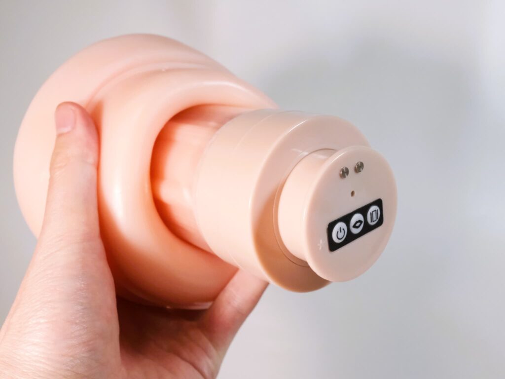 過喉生口交 震動吸吮電動飛機杯拔出電動單元