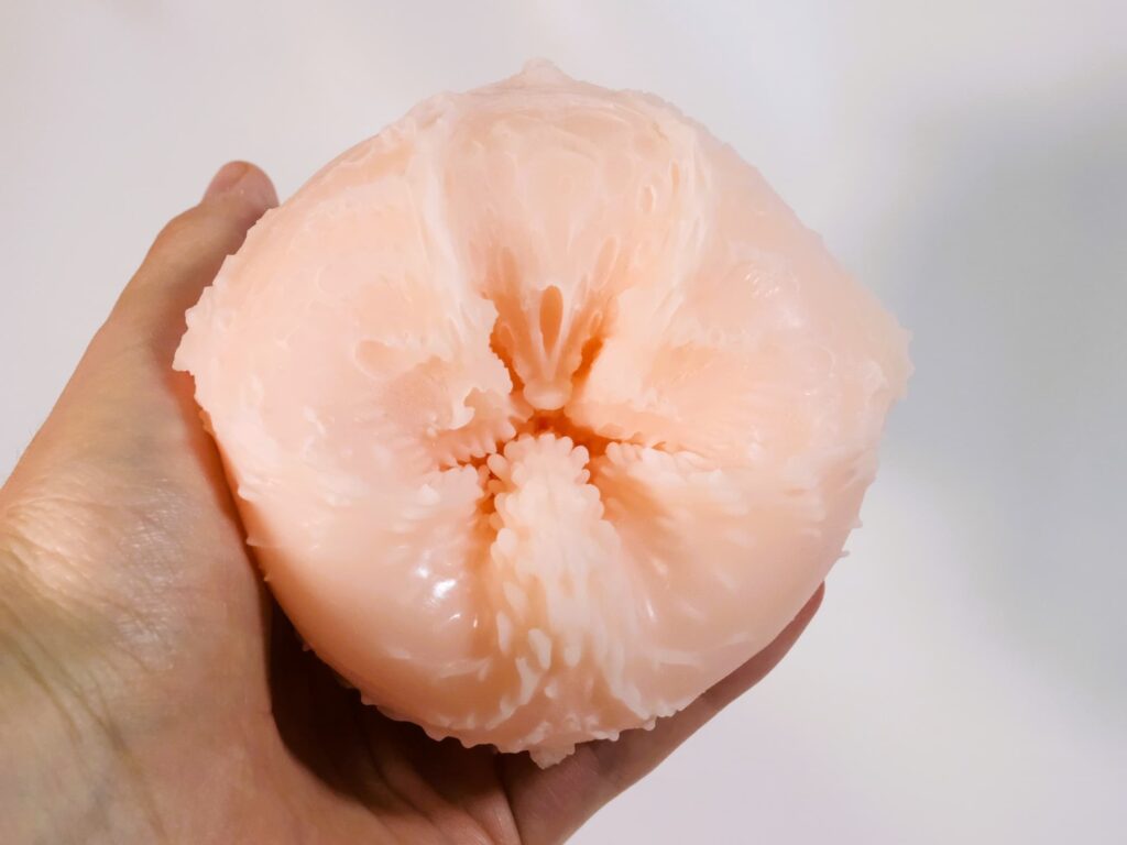 隨時可用的自慰套女僕 的半翻面