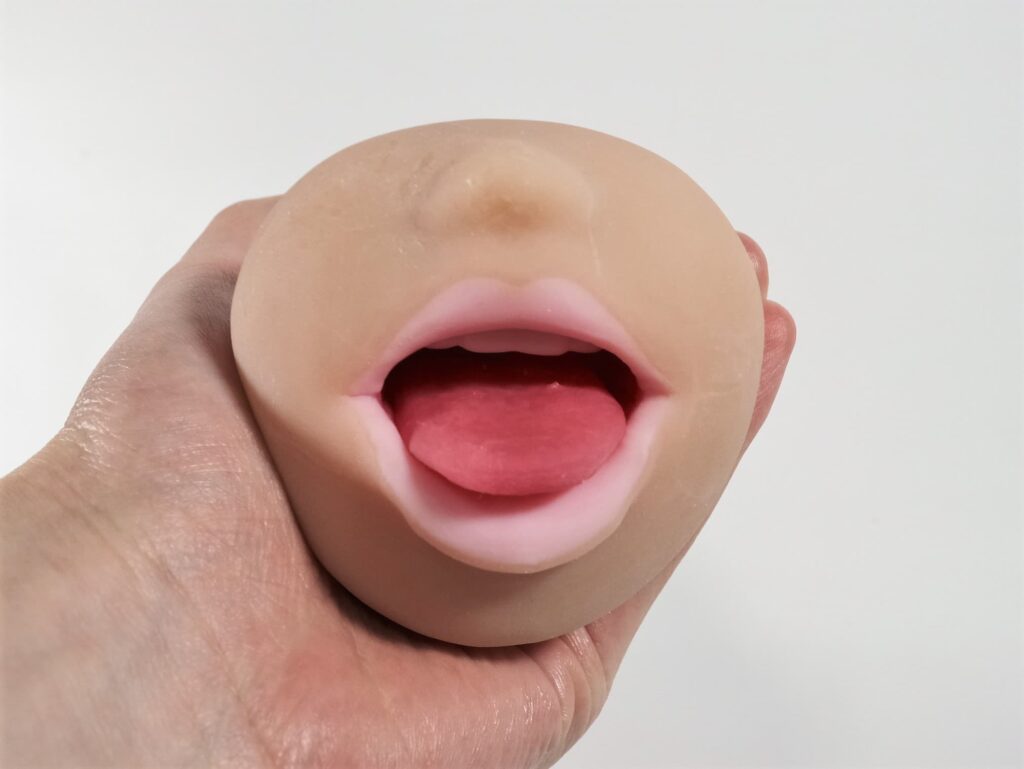 超辣妹豐厚口交的插入口