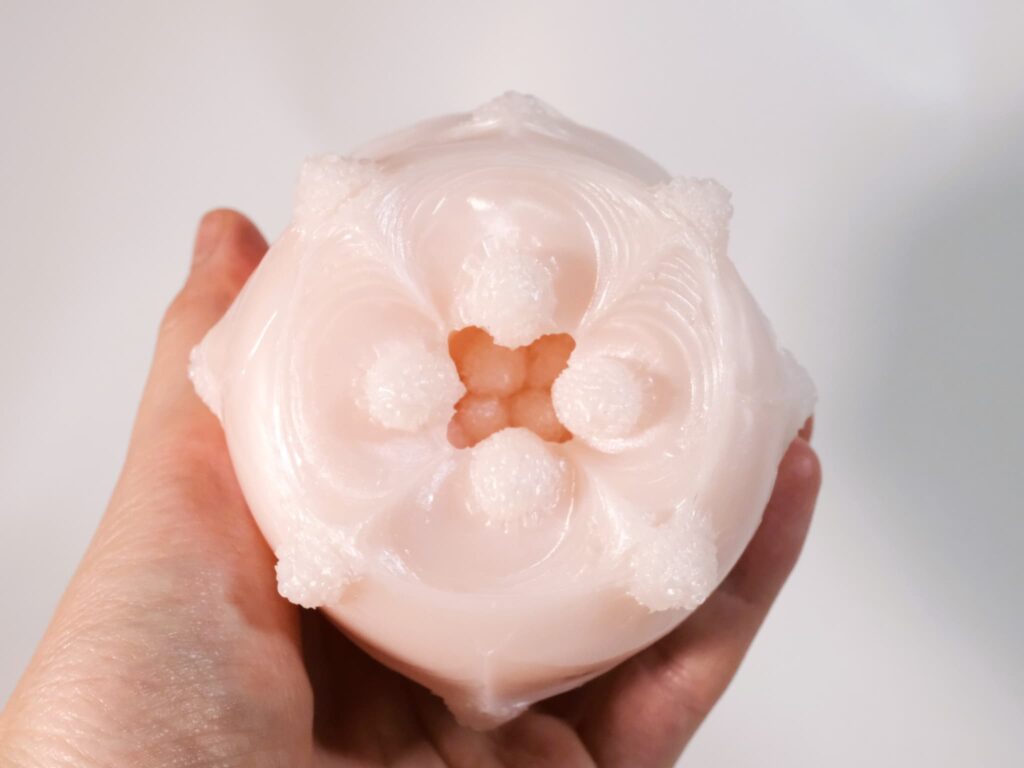 肉肉顆粒盛宴 的半翻面