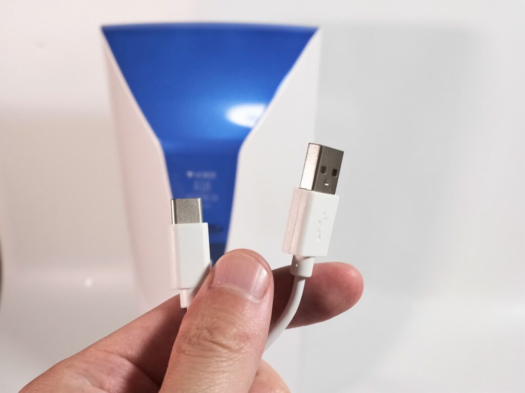 A10ピストンSA+PLUS(プラス)的充電方式(USB線)