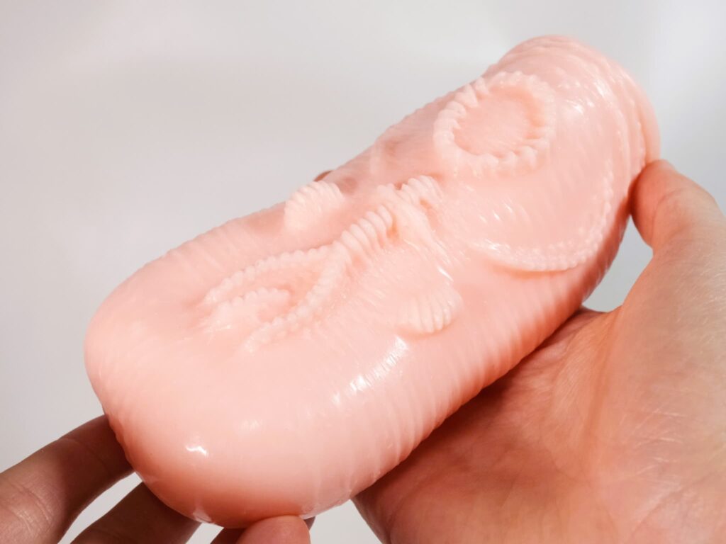 濃厚旋繞肉壁的內部顆粒