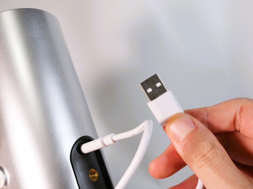 Solace Pro 的充電方法