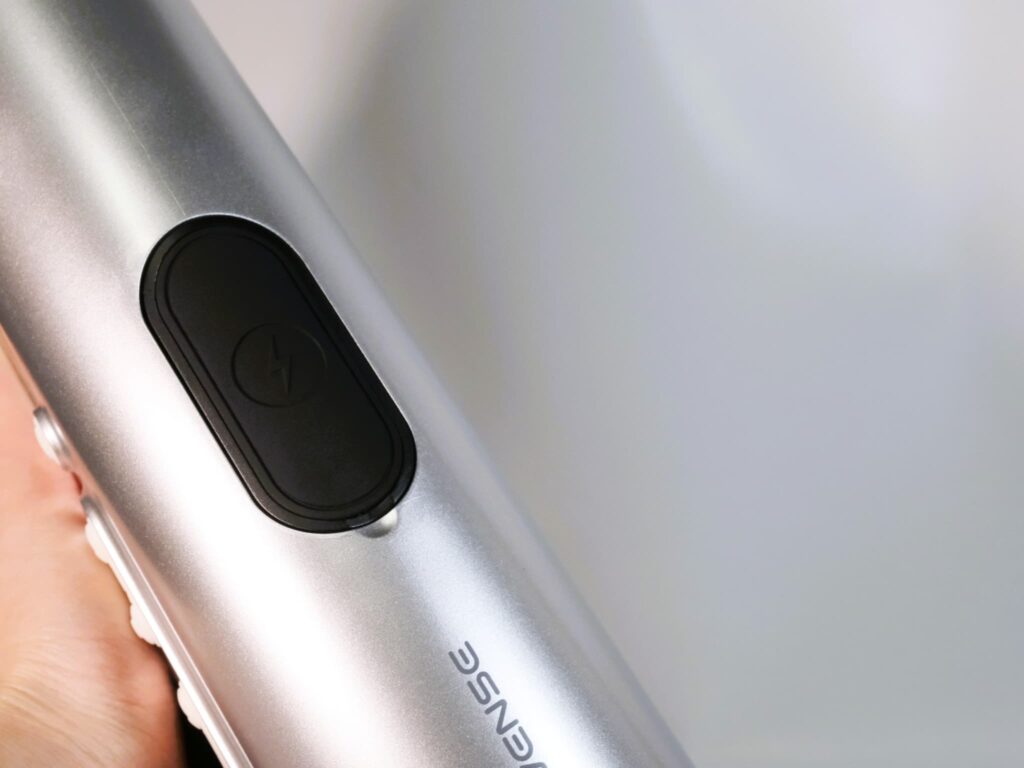 Solace Pro 的充電蓋
